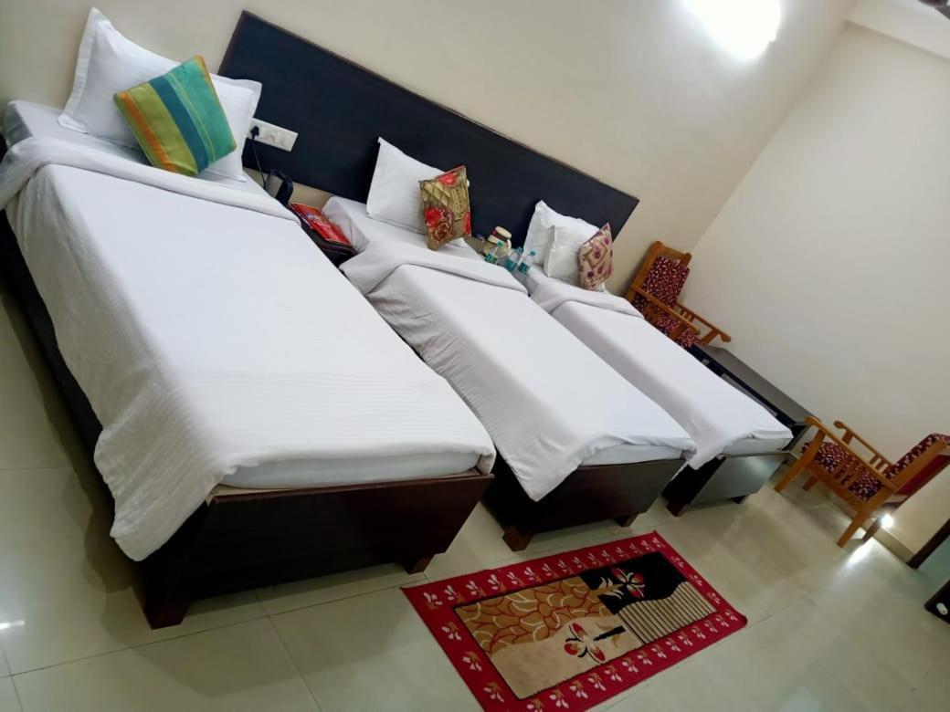 Hotel The Ideal Kushinagar Kültér fotó