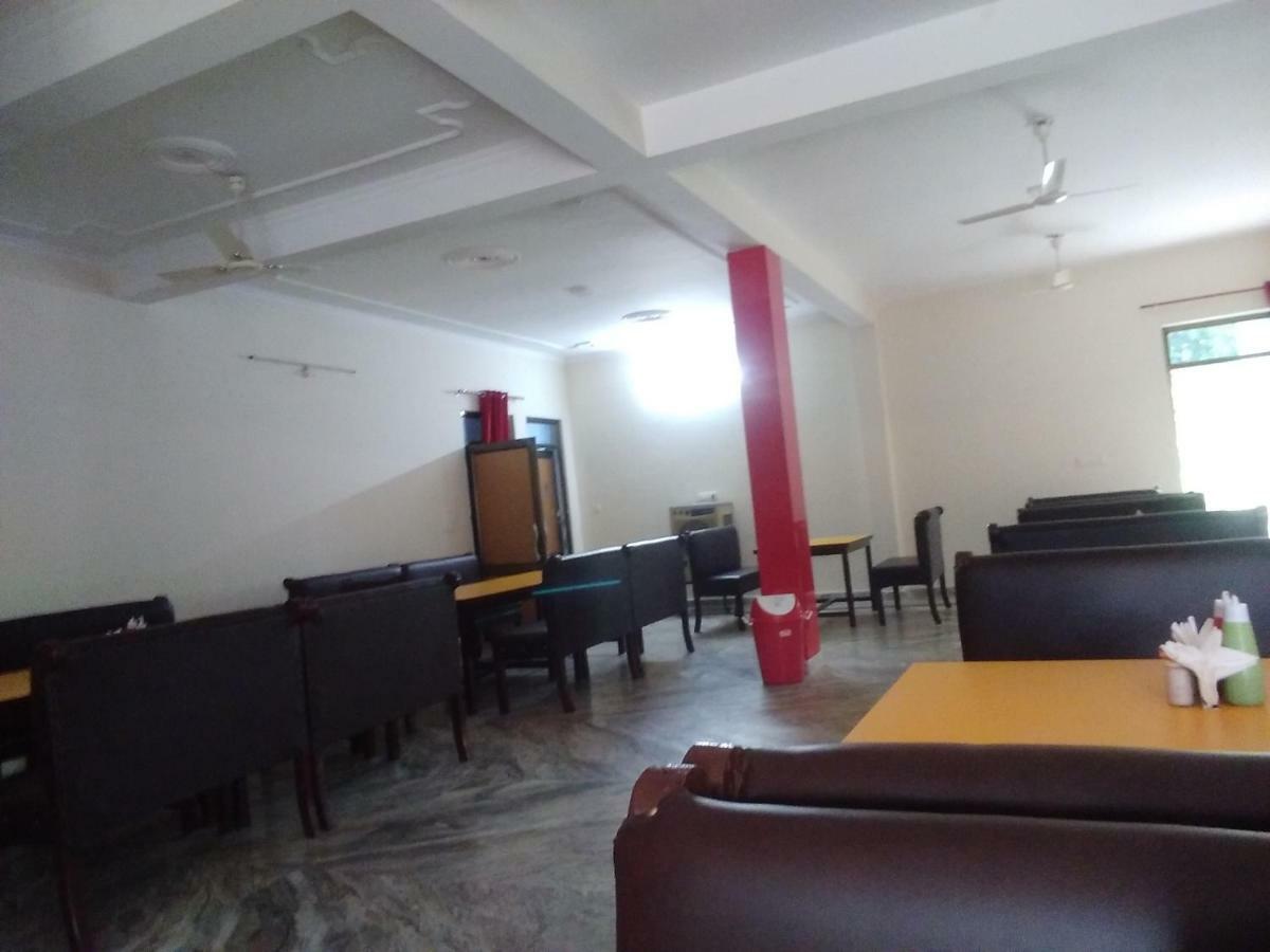 Hotel The Ideal Kushinagar Kültér fotó