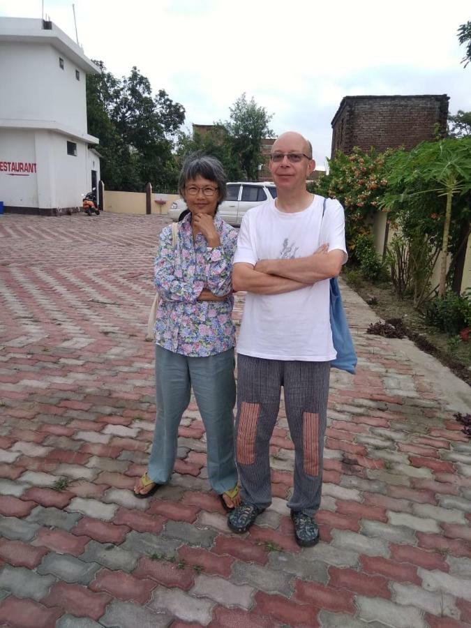 Hotel The Ideal Kushinagar Kültér fotó