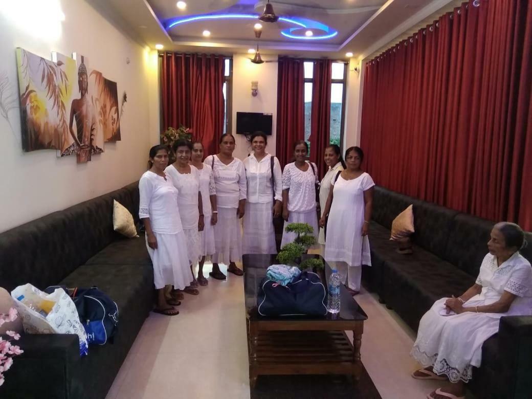 Hotel The Ideal Kushinagar Kültér fotó