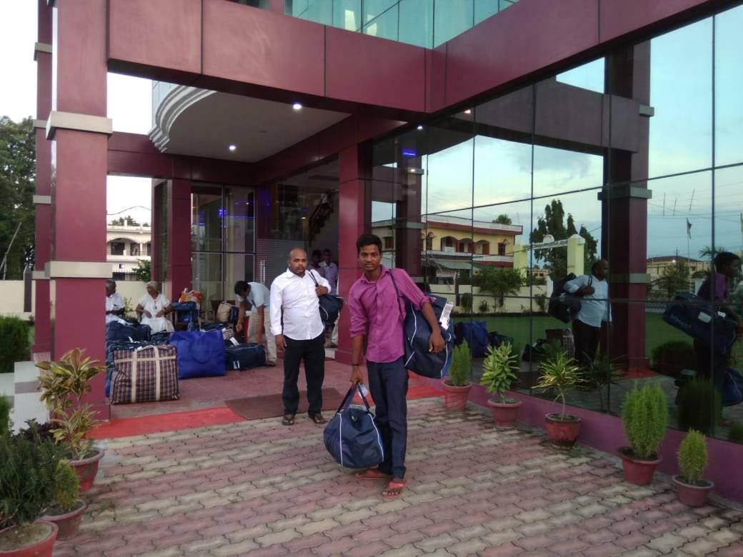 Hotel The Ideal Kushinagar Kültér fotó